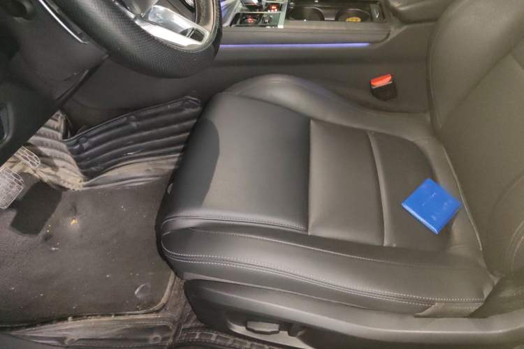 Used Jaguar XFL 2022 XFL 2.0T P200 Two-Wheel-Drive Elite Luxury Edition Left Front Seat