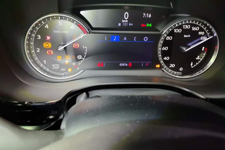 Used Cadillac XT6 2021 2.0T 6-Seater Two-Wheel Drive Luxury Version Odometer Close Up