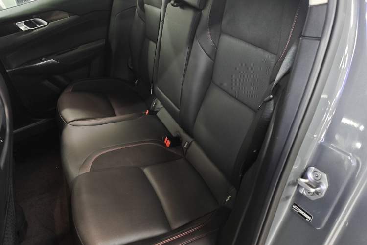 Used Lynk & Co 02 2019 1.5T DCT Two-Wheel Drive Sporty Version China VI Standard Left Rear Seat