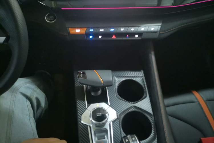 Used CHANGAN UNI-V 2024 1.5T Prestige Sport Edition
