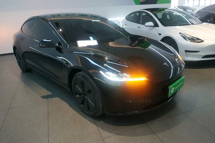 Used Tesla Model 3 2023 Rear-Wheel-Drive Version
