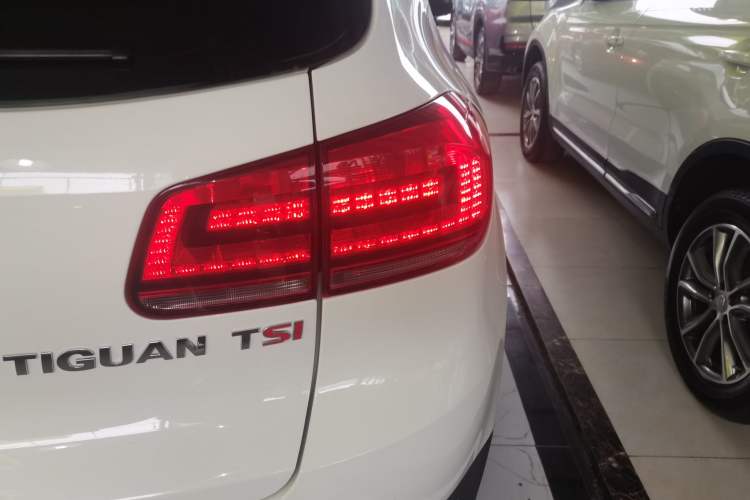 Used Volkswagen Tiguan 2015 1.8TSI Automatic Two-Wheel Drive Luxury Model