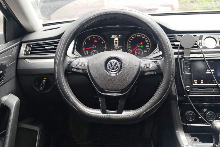 Used Volkswagen Passat 2017 330TSI DSG Luxury Edition