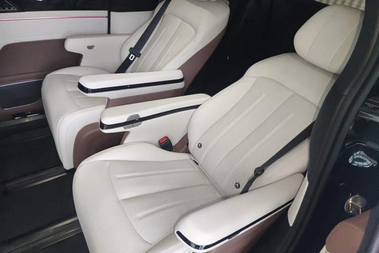 Used BYD Xia 2025 DM-i 1.5T 180km Beyond Edition
