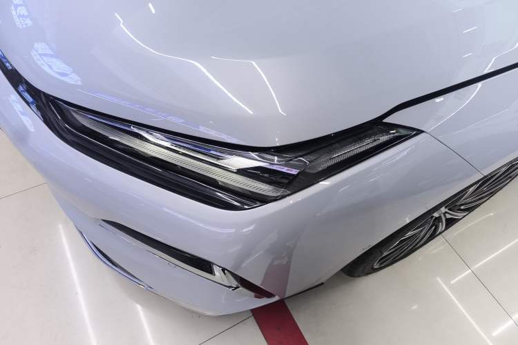 Used Geely Galaxy Galaxy 8 2025 130km EM-P Starship Edition