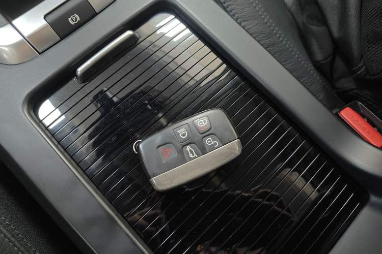 Used Land Rover Discovery Sport 2016 2.0T SE
