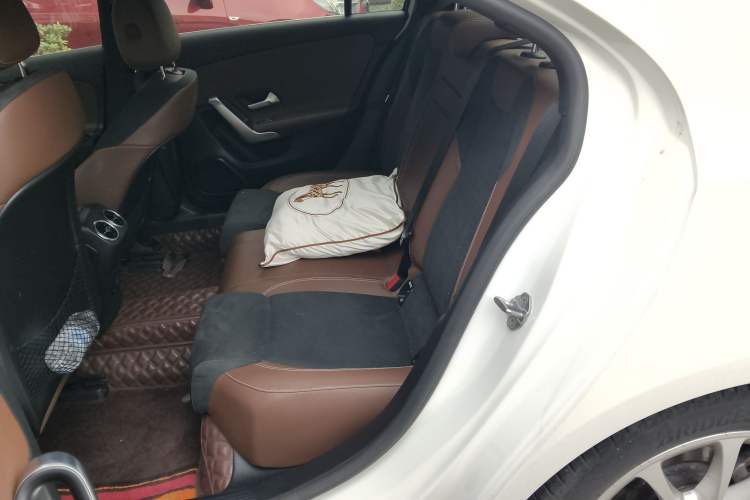 Used Mercedes-Benz A-Class 2021 A 200 L Sport Sedan Fashion Model
