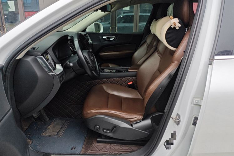 Used Volvo XC60 2019 T5 4x4 Smart Edition China V Standard