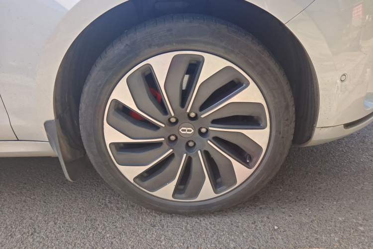 Used Hima AITO M5 2022 Extended-Range Four-Wheel Drive Performance Version