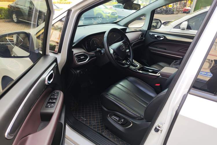 Used GAC Trumpchi M6 2023 PRO 270T DCT Luxury Edition