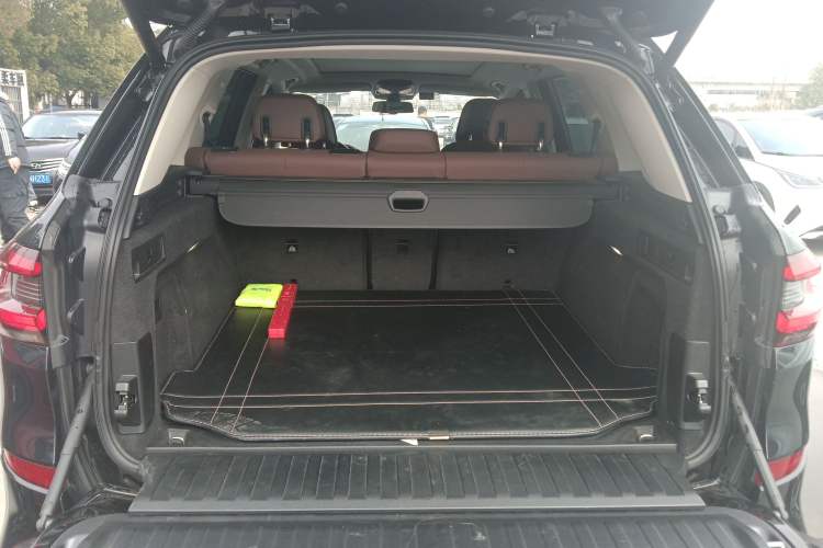 Used BMW X5 2022 xDrive40i Luxury Edition M Sport Package
