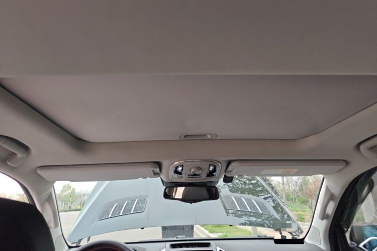 Used Haval H9 2015 2.0T Four-Wheel Drive Luxury 7-Seater Headliner