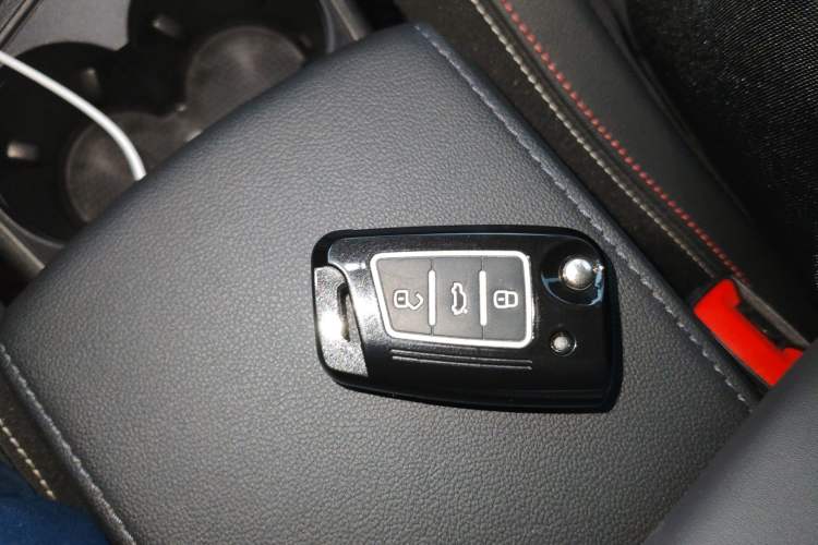 Used Volkswagen Tayron 2021 280TSI Two-Wheel Drive Luxury Smart Connectivity Version
