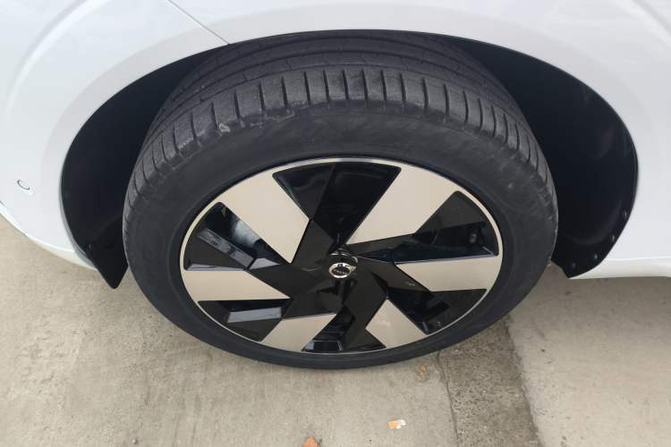 Used Volvo XC60 New Energy 2025 Plug-in Hybrid Long-Range All-Wheel Drive Smart & Luxurious Edition