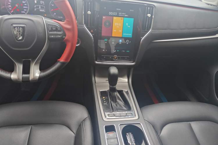 Used Roewe i6 2020 PLUS 1.6L CVT 4G Connected Glory Flagship Edition Audio And AC Panel
