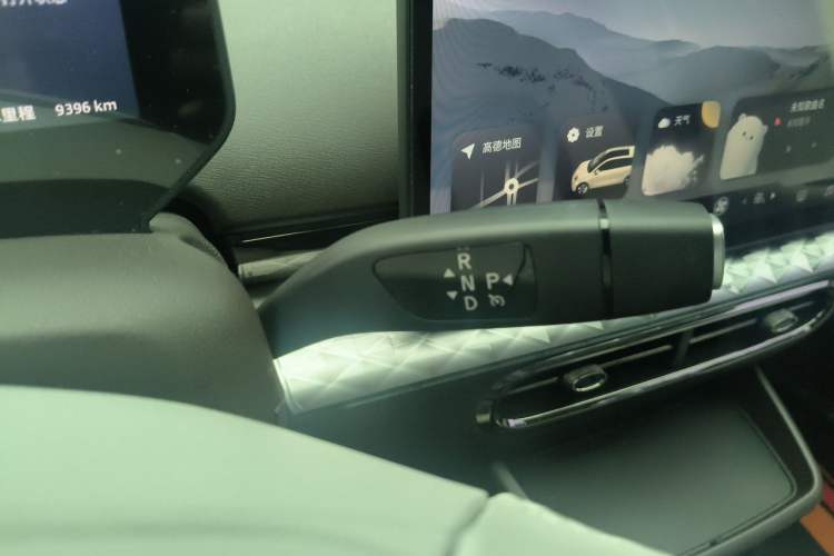 Used JAC Yiwei 3 2023 505km Pro