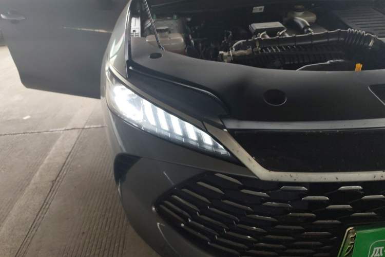 Used BYD Qin PLUS 2025 DM-i Smart Drive 55KM Leading Model