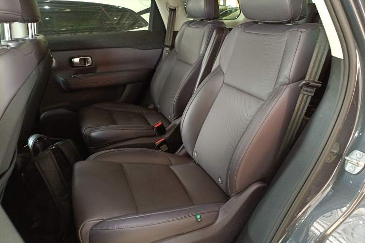 Used Leapmotor C16 2024 Pure Electric 520 Deluxe Edition Left Rear Seat