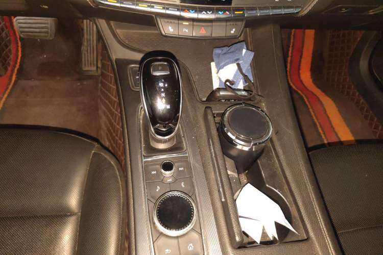 Used Cadillac CT5 2020 Revised Version 28T Luxury Edition Gear Lever