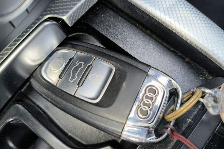 Used Audi A6L 2014 30 FSI Technology Model
