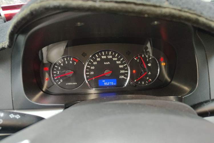 Used CHANGAN Alsvin V5 2012 1.5L Manual Dream Edition