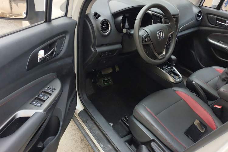 Used Changan CS15 2016 1.5L Automatic Fashion Edition
