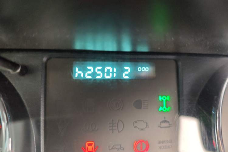 Used Isuzu Pickup 2009 2.8T Two-Wheel-Drive Base Van 4JB1-TCT