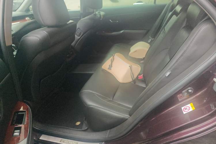 Used Toyota Crown 2012 2.5L Royal Leather Edition Left Rear Seat