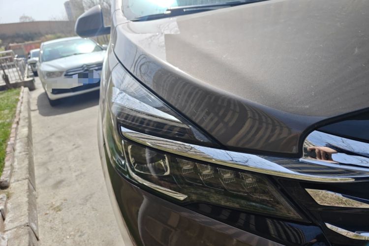 Used Buick GL8 2023 Land Executive Class Smart Enjoyment Model