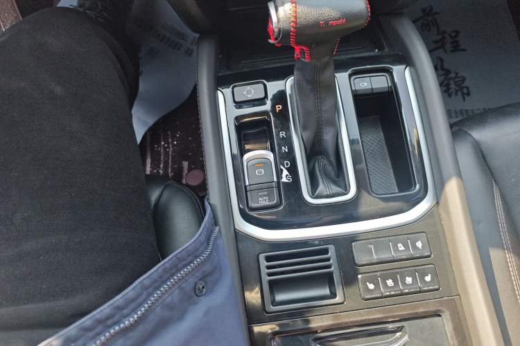 Used GAC Trumpchi GS7 2017 320T Two-Wheel-Drive Luxury Smart Connectivity Model