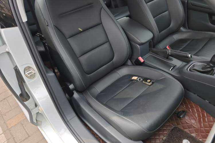 Used Volkswagen Sagitar 2017 1.6L Automatic Comfort Model Right Front Seat