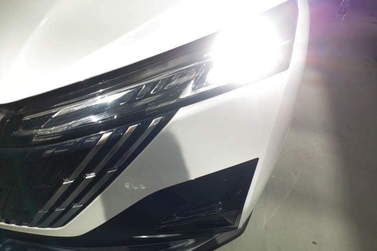 Used Dongfeng Aeolus Mage 2025 1.5T Luxury Version
