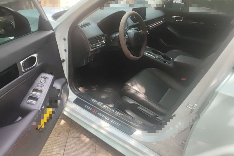 Used Honda Civic 2023 2.0L eHEV Pioneer Edition Driver Seat