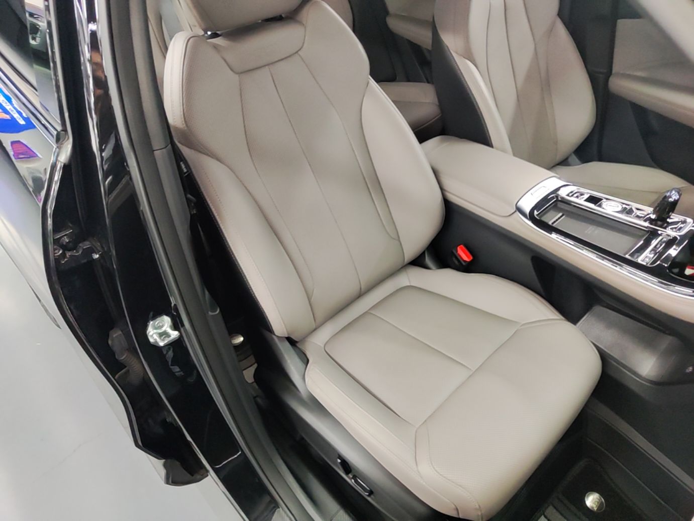 Geely Auto FX11 2025 4th Generation 1.5TD DCT - Shanhe — снимка 19