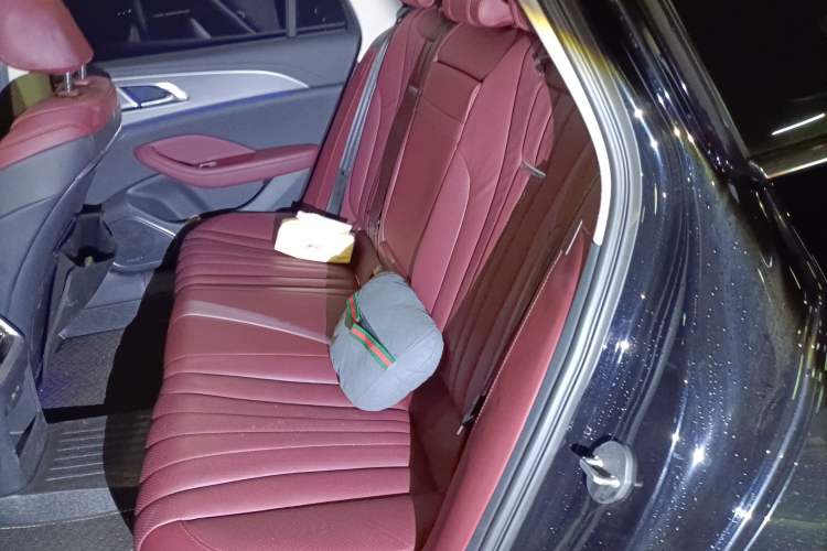 Used Hongqi H5 2023 2.0T Automatic Smart Connect Flagship Edition
