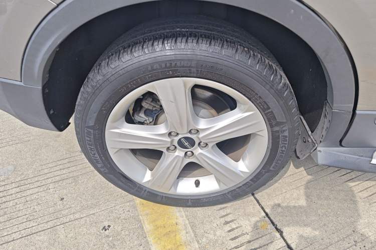 Used Lincoln MKC 2017 2.0T Two-Wheel Drive Deluxe Edition