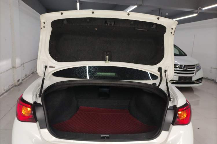 Used Infiniti Q50 2014 3.7L Luxury Sport Edition
