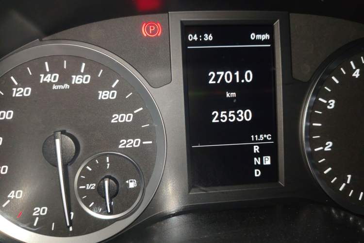 Used Mercedes-Benz Vito 2024 2.0T Business Version 7 Seats