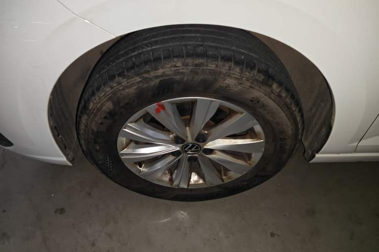 Used Volkswagen Lavida 2023 New Sharp 1.5L Automatic Excellent New Edition