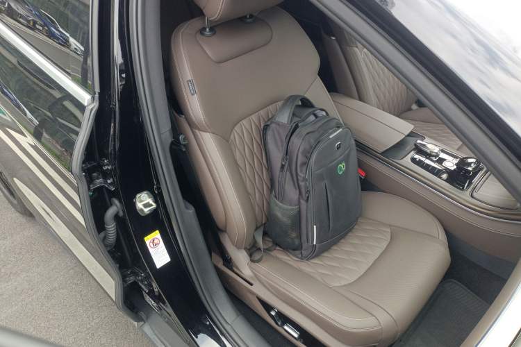 Used BYD Han 2024 DM-i Glory Edition 121KM Prestige Model
