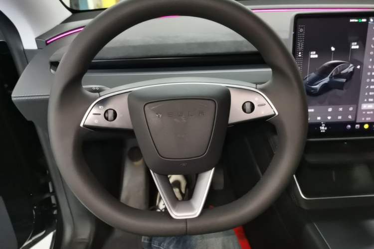 Used Tesla Model Y 2025 Rear-Wheel Drive First Edition
