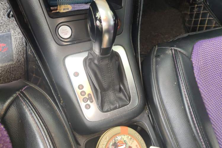 Used Volkswagen Tiguan 2015 1.8TSI Automatic Two-Wheel Drive Trend Edition Gear Lever