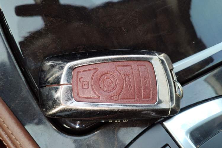 Used BMW 5 Series 2014 525Li Leading Model Vehicle Key