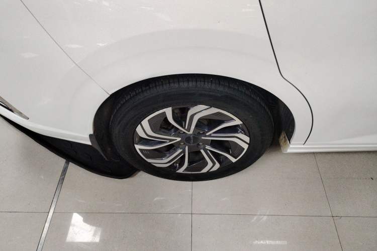 Used Dongfeng Aeolus Yixuan 2021 230T Automatic ZuiFeng Edition Exterior 5