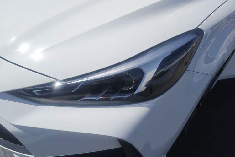 Used MG 5 2021 300TGI DCT Elegant Luxury Edition
