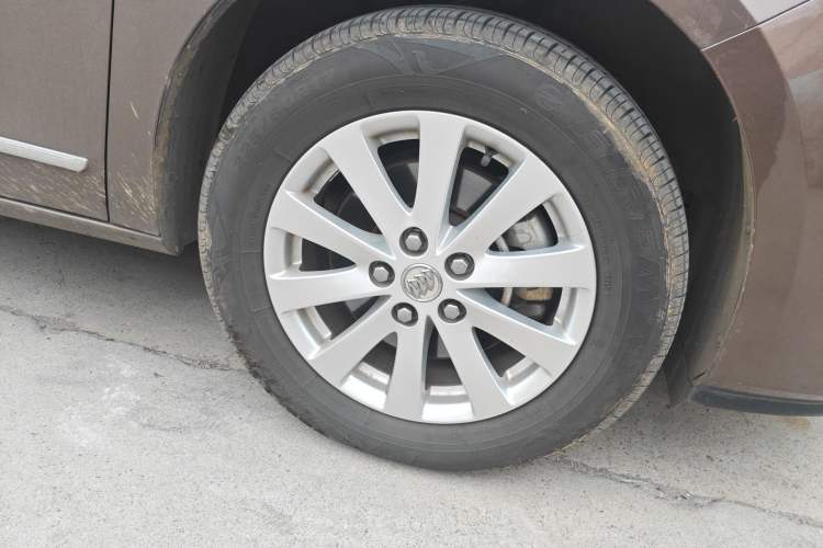 Used Buick GL8 2018 28T Luxury Model China VI Standard