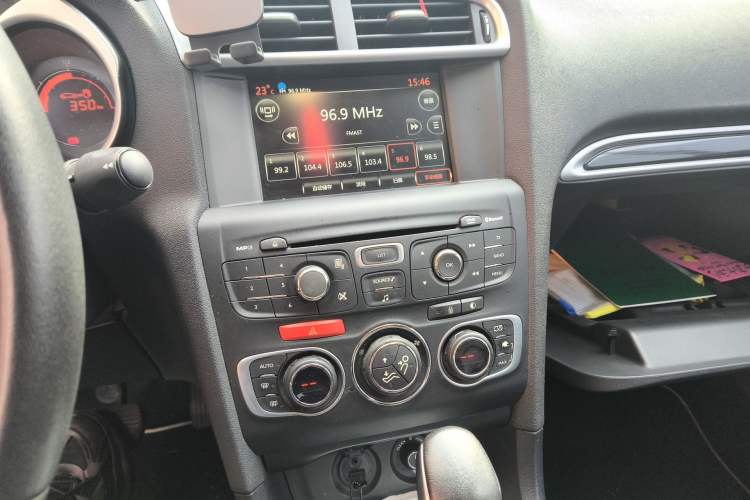 Used Citroen C4L 2014 1.8L Intelligent Drive Automatic Dynamic Model Audio And AC Panel