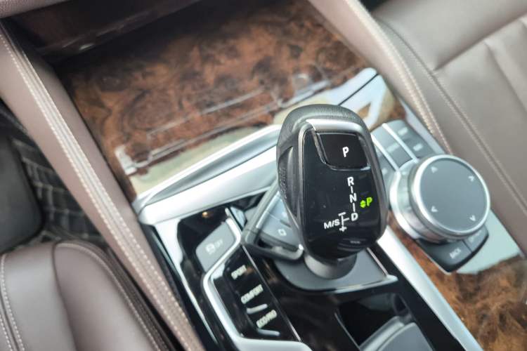 Used BMW 5 Series 2018 525Li Luxury Package