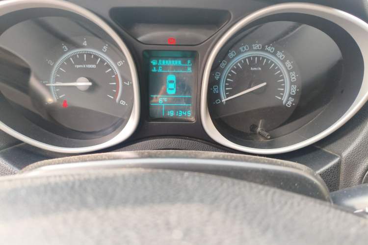 Used GAC Trumpchi GS5 2012 2.0L Manual Two-Wheel Drive Comfort Edition Odometer Close Up