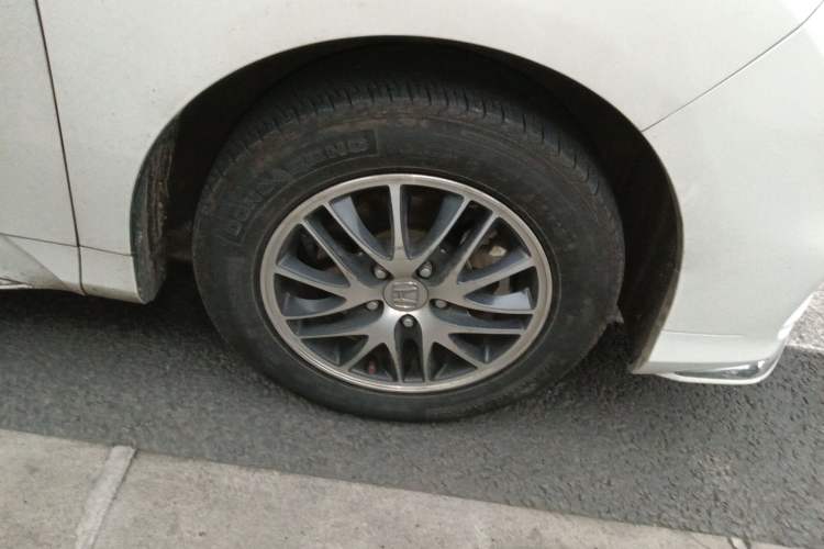 Used Honda Odyssey 2021 2.0L Rui·Comfort Edition Right Front Wheel Hub